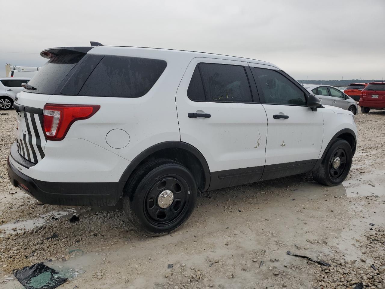 Image 3 of 2019 FORD EXPLORER POLICE INTERCEPTOR 2019 with VIN 1FM5K8AT6KGA62399