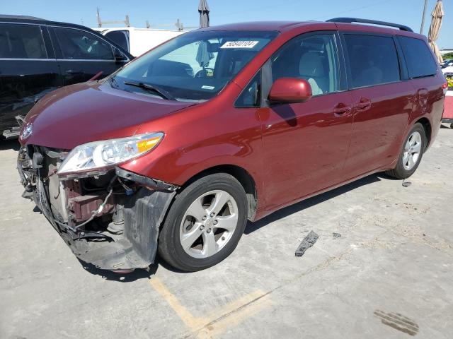 Obraz 1 z 2014 TOYOTA SIENNA LE 2014 z VIN 5TDKK3DC4ES469489