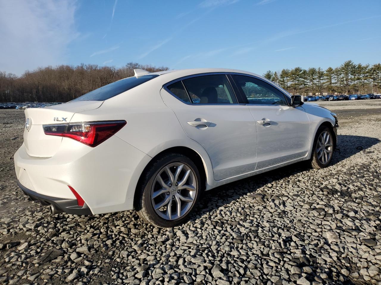 Image 3 of 2020 ACURA ILX  2020 with VIN 19UDE2F31LA008978