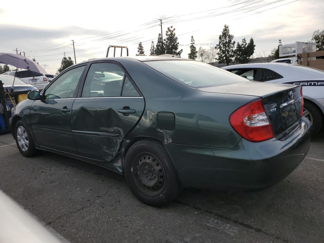 Image 2 of 2002 TOYOTA CAMRY LE 2002 with VIN JTDBE32K420118193