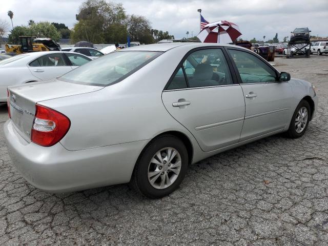 Obraz 3 z 2004 TOYOTA CAMRY LE 2004 z VIN 4T1BF32K44U580225
