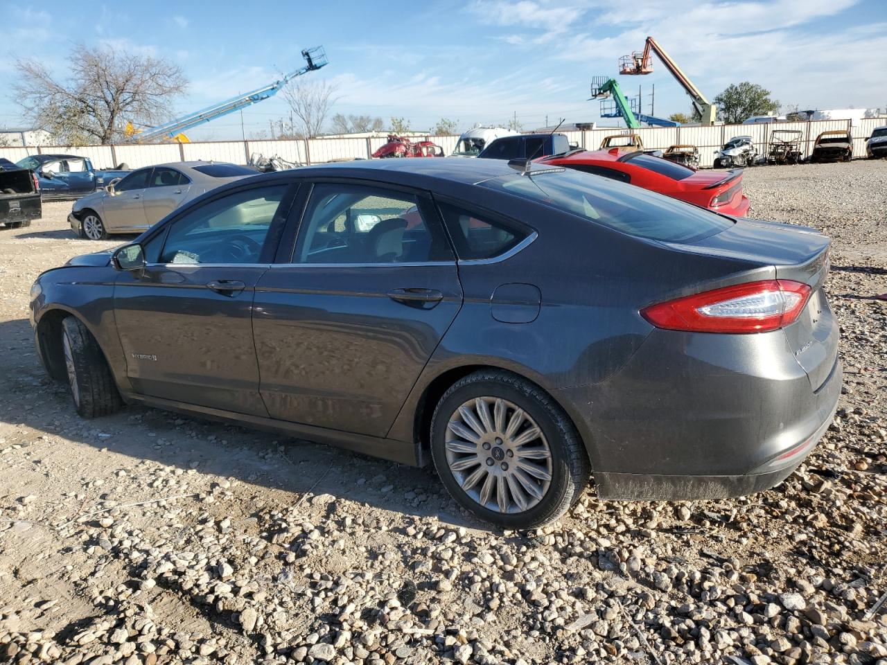 Изображение 2 2016 FORD FUSION SE HYBRID 2016 с VIN 3FA6P0LU0GR173165