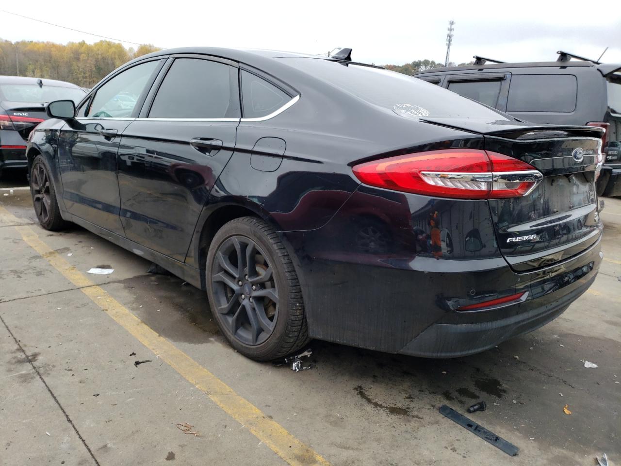 Изображение 2 2019 FORD FUSION SE 2019 с VIN 3FA6P0HD3KR130246