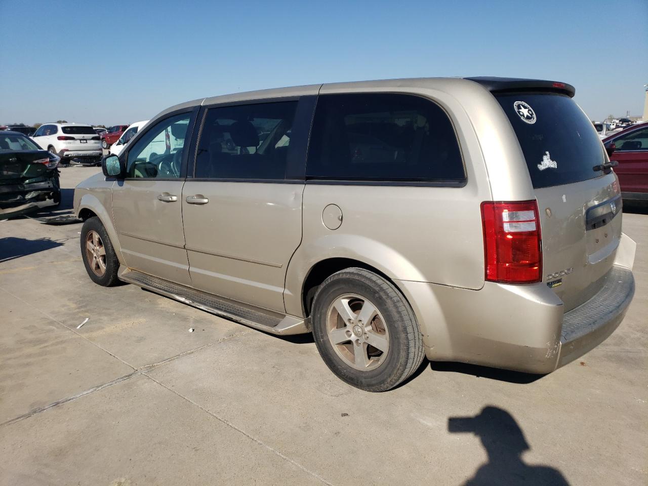 Image 2 of 2009 DODGE GRAND CARAVAN SE 2009 with VIN 2D8HN44E29R603702
