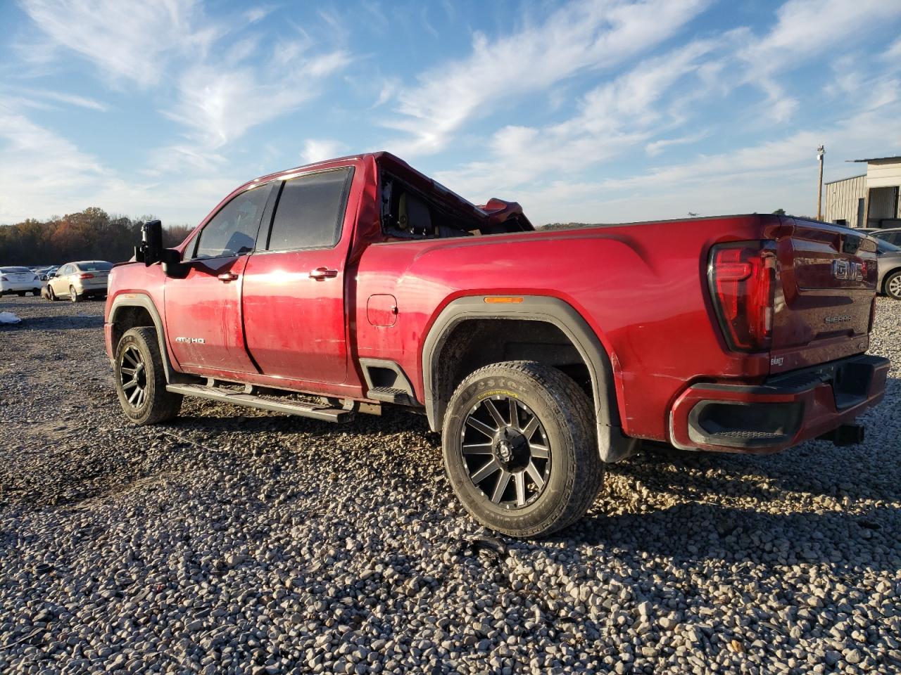 Изображение 2 2022 GMC SIERRA K2500 AT4 2022 с VIN 1GT49PEY3NF113198