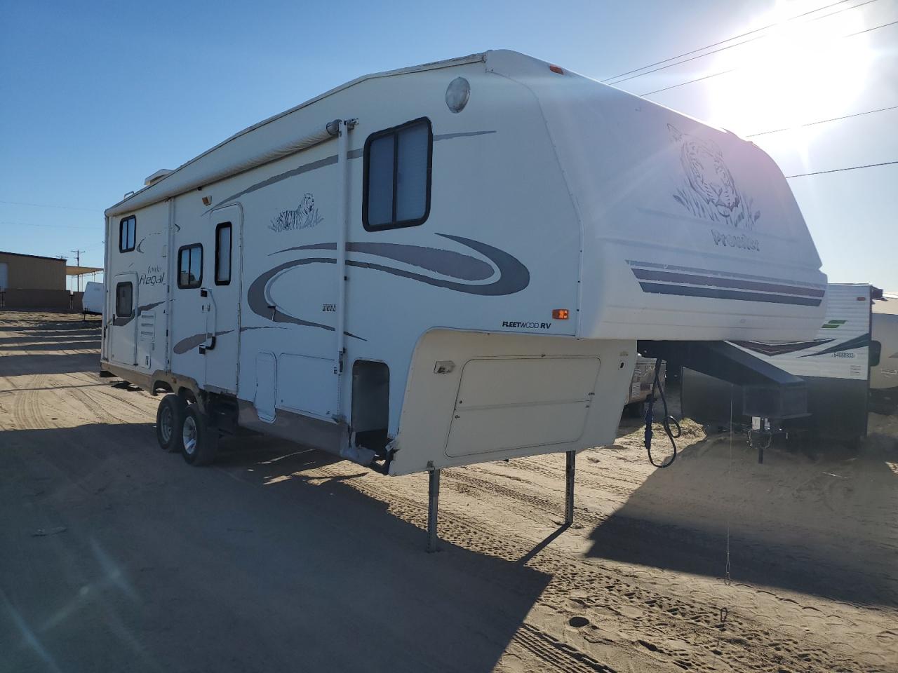 Image 1 of 2004 FLEETWOOD PROWLER 2004 with VIN 1EC5B292544001279