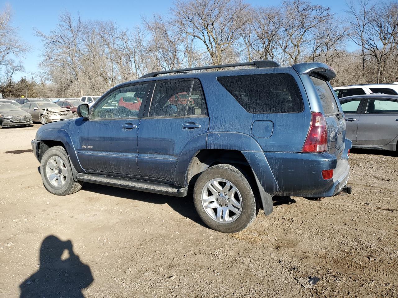 Image 2 of 2004 TOYOTA 4RUNNER SR5 2004 with VIN JTEBT14R440044468