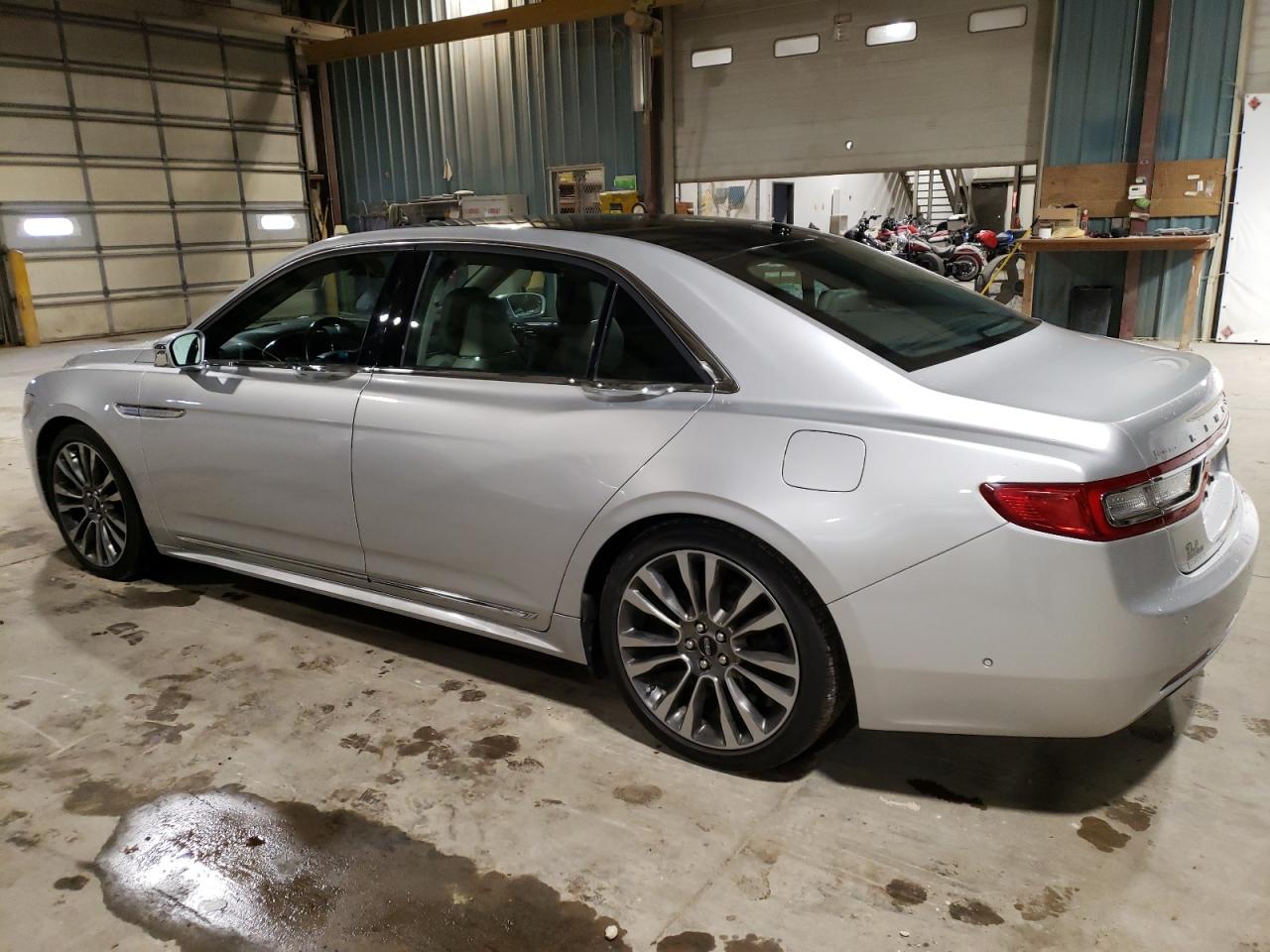 Obraz 2 z 2017 LINCOLN CONTINENTAL RESERVE 2017 z VIN 1LN6L9NC7H5605426