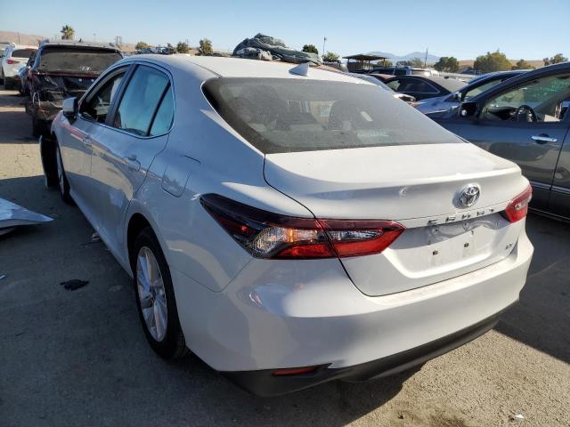 Изображение 2 2022 TOYOTA CAMRY LE 2022 с VIN 4T1C11AK5NU014245