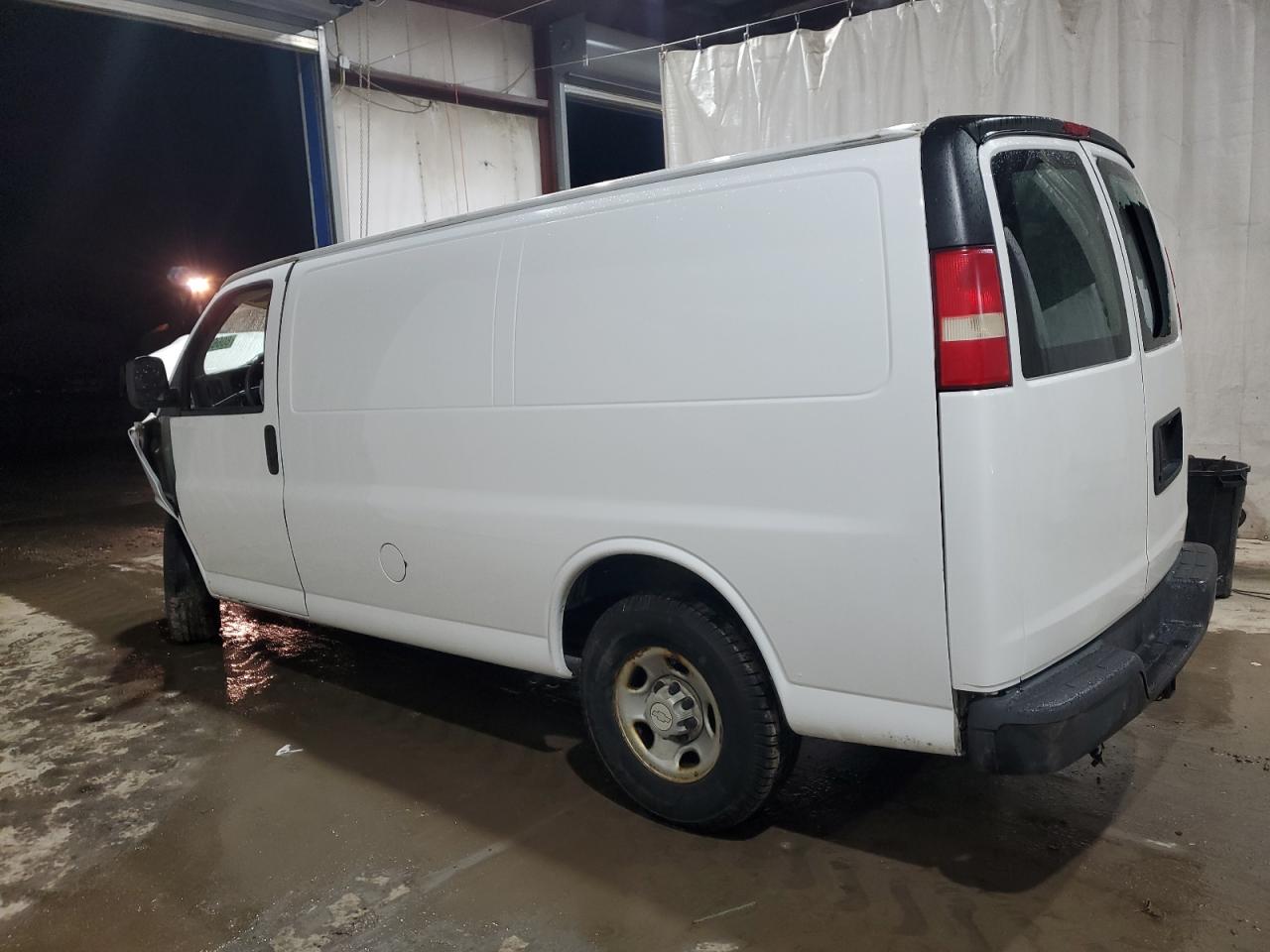 Image 2 of 2008 CHEVROLET EXPRESS G2500  2008 with VIN 1GCGG25C881167561