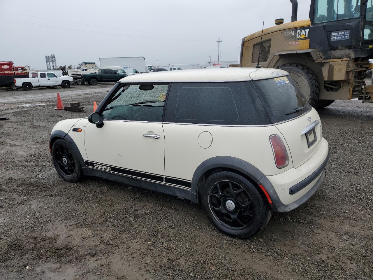 Изображение 2 2003 MINI COOPER  2003 с VIN WMWRC33463TC48593