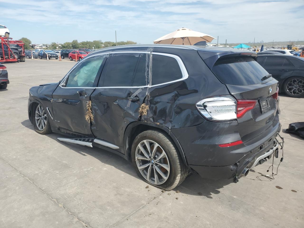 Image 2 of 2018 BMW X3 XDRIVE30I 2018 with VIN 5UXTR9C50JLD61342
