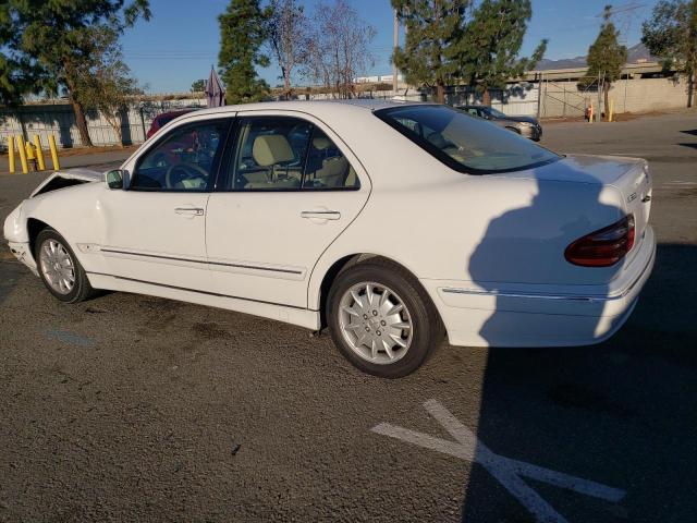 Obraz 2 z 2001 MERCEDES-BENZ E-CLASS 320 2001 z VIN WDBJF65J01B257526