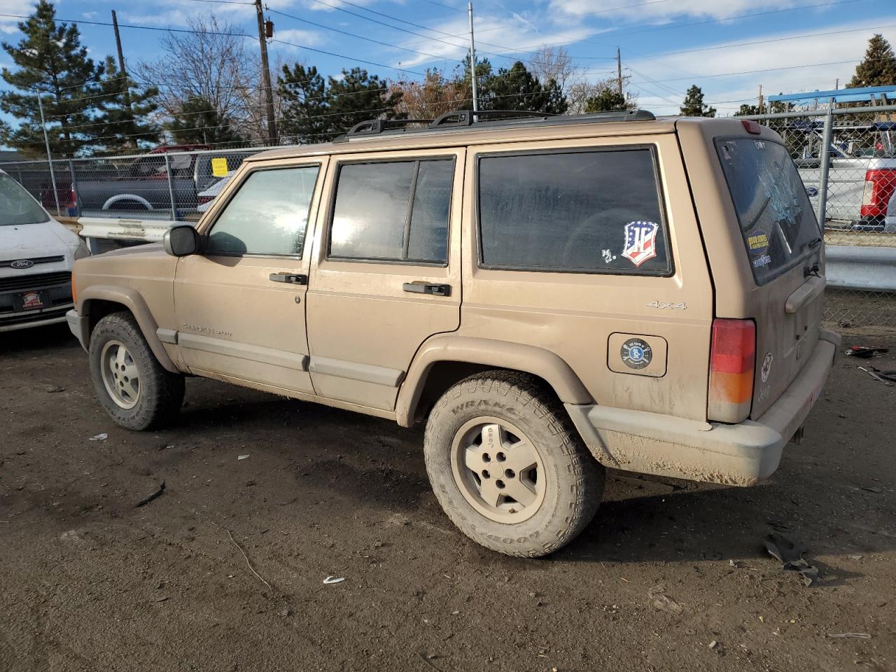 Image 2 of 2000 JEEP CHEROKEE SPORT 2000 with VIN 1J4FF48S5YL159476