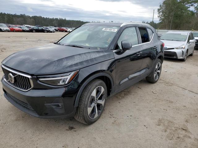 Изображение 2023 VOLVO XC40 PLUS 2023