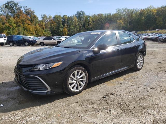 Obraz 1 z 2021 TOYOTA CAMRY LE 2021 z VIN 4T1C11AK3MU552571