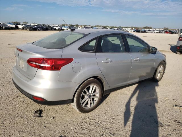 Image 3 of 2018 FORD FOCUS SE 2018 with VIN 1FADP3F22JL210841