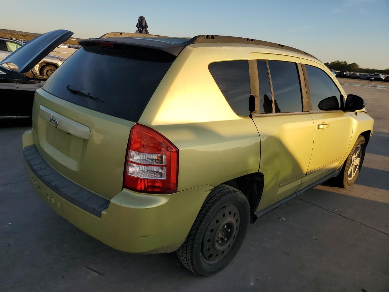 Image 3 of 2010 JEEP COMPASS SPORT 2010 with VIN 1J4NT4FB0AD537825