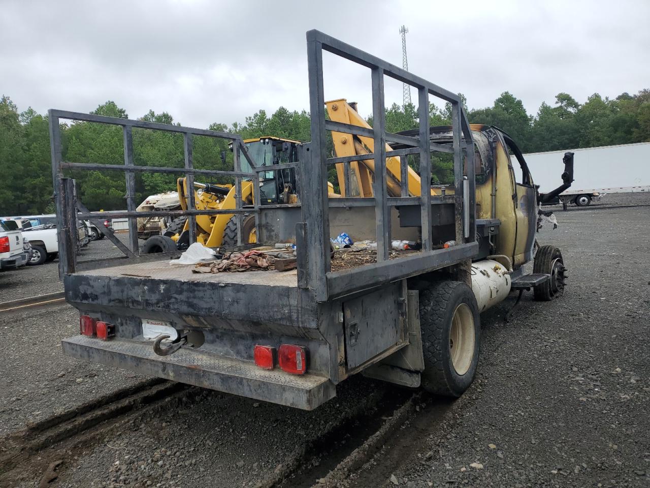 Image 3 of 2005 GMC C5500 C5C042 2005 with VIN 1GDG5C1E65F906438