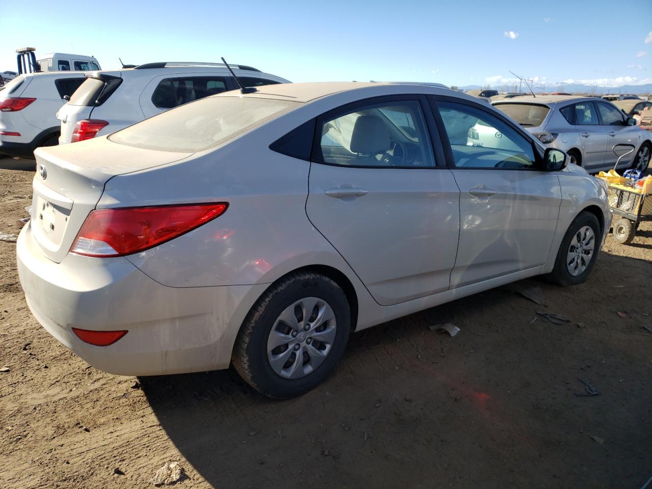 Image 3 of 2017 HYUNDAI ACCENT SE 2017 with VIN KMHCT4AE0HU171059