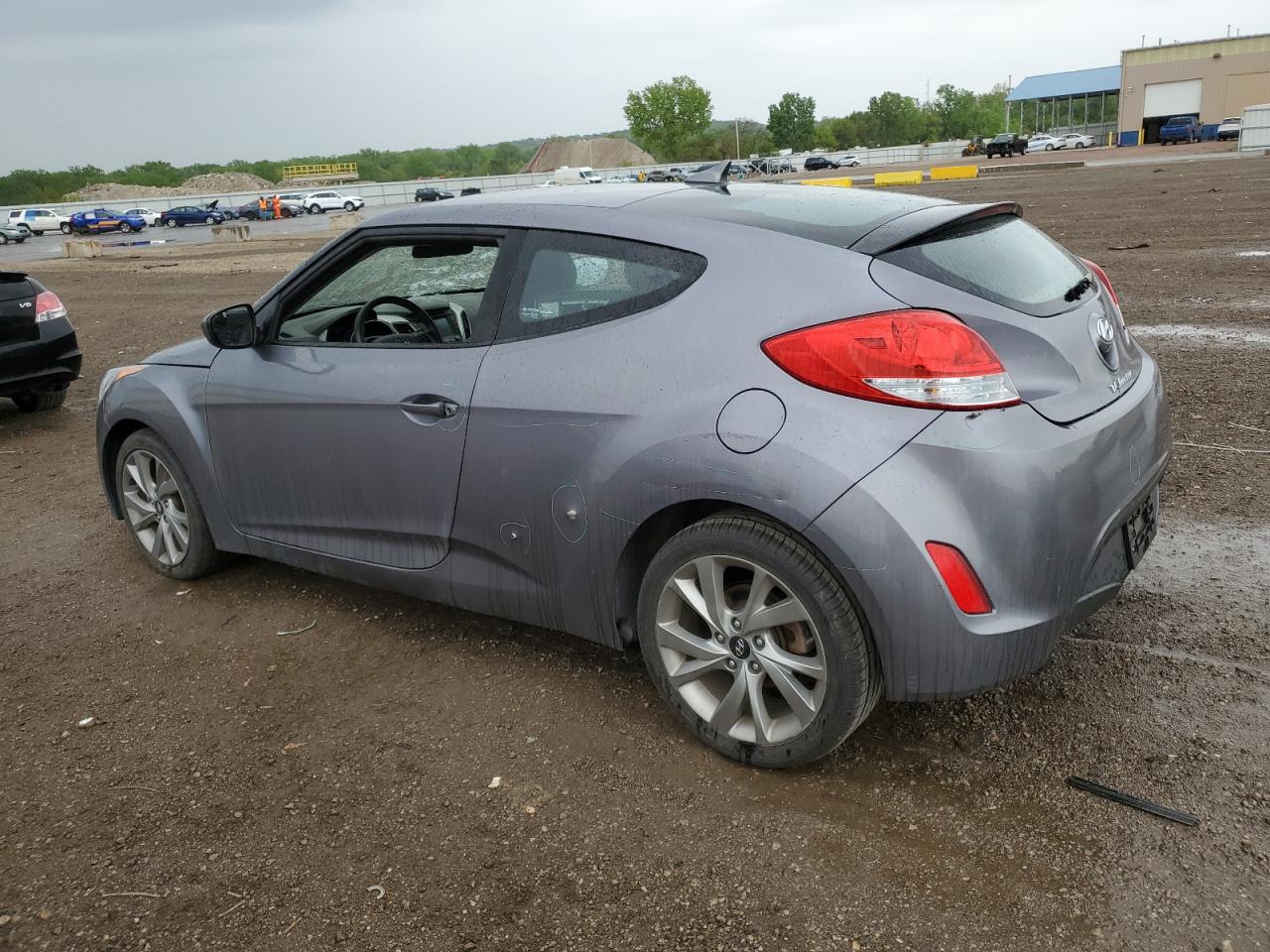 Image 2 of Hyundai Veloster 2016 with VIN KMHTC6AD4GU272106