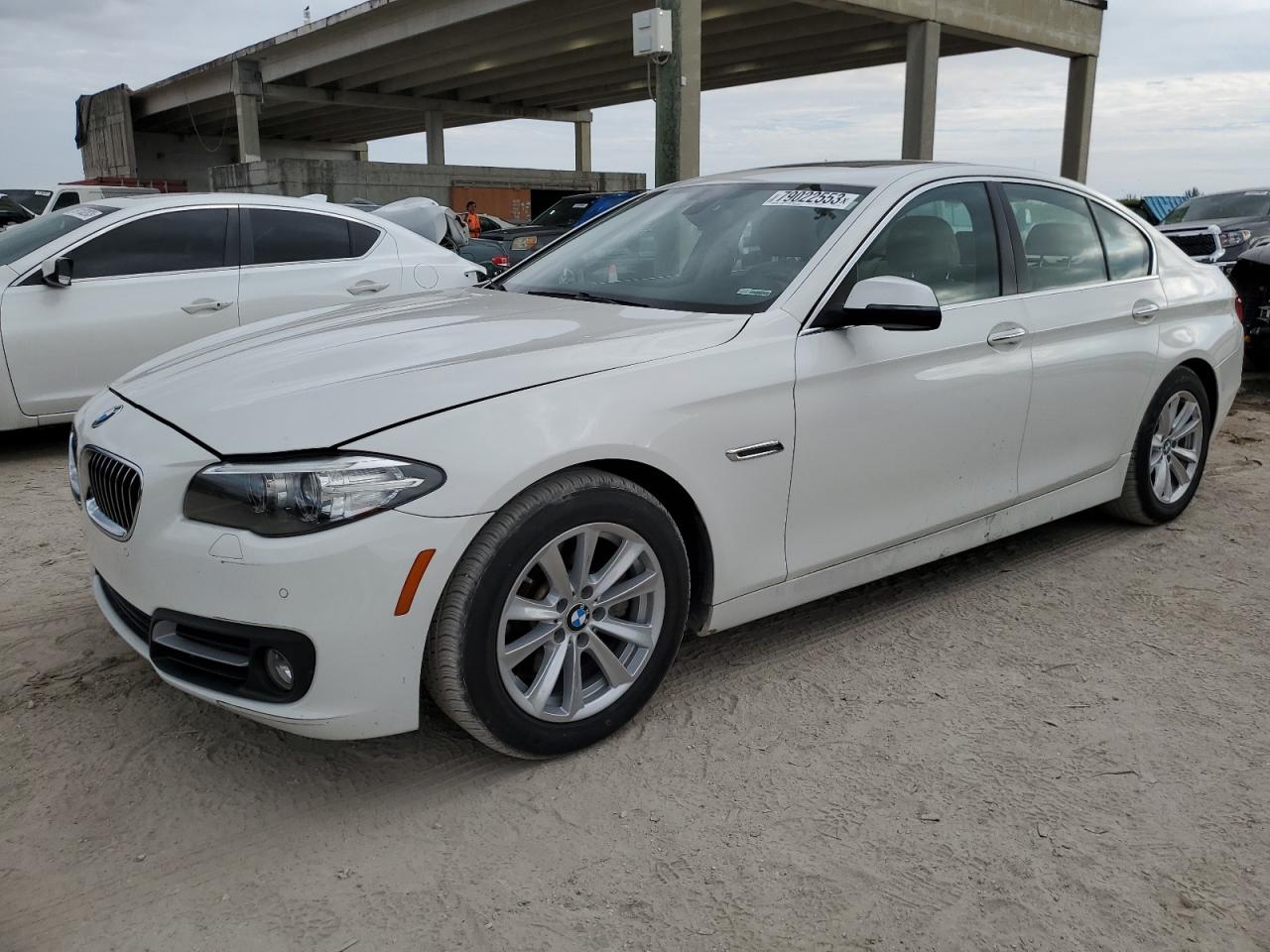 Image 1 of 2015 BMW 528 I 2015 with VIN WBA5A5C57FD517933