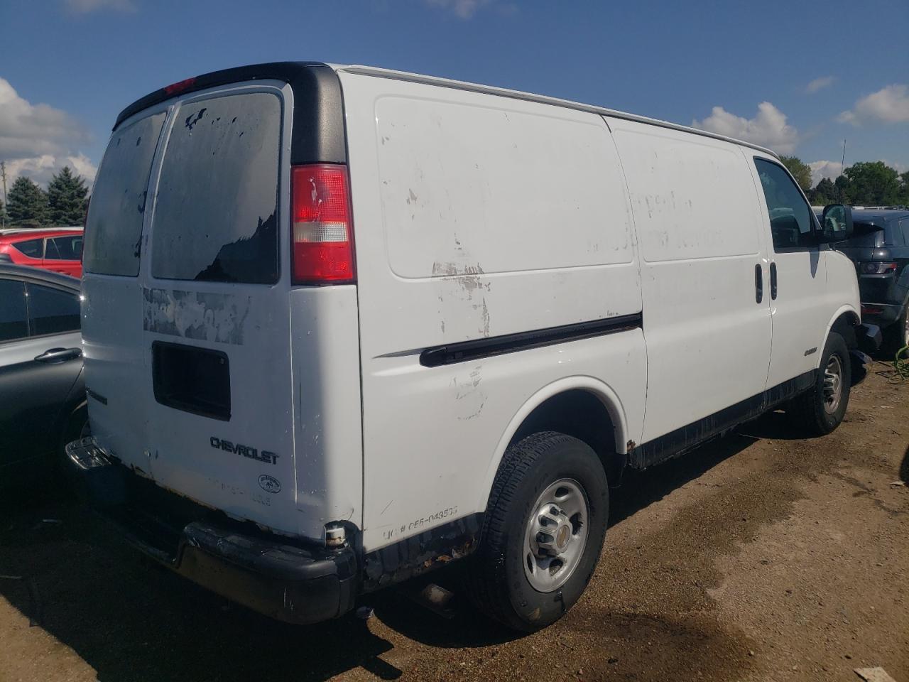 Image 3 of 2005 CHEVROLET EXPRESS G2500  2005 with VIN 1GCGG25V951148191