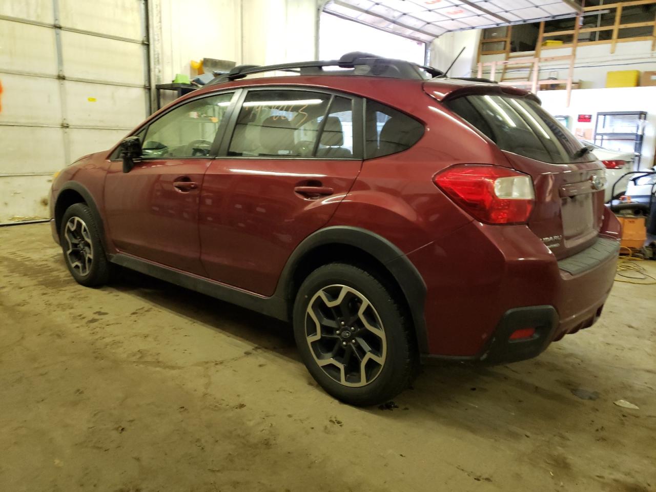 Изображение 2 2017 SUBARU CROSSTREK PREMIUM 2017 с VIN JF2GPABC9H9216106