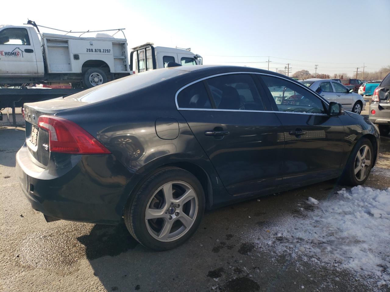 Image 3 of 2012 VOLVO S60 T5 2012 with VIN YV1622FSXC2033549