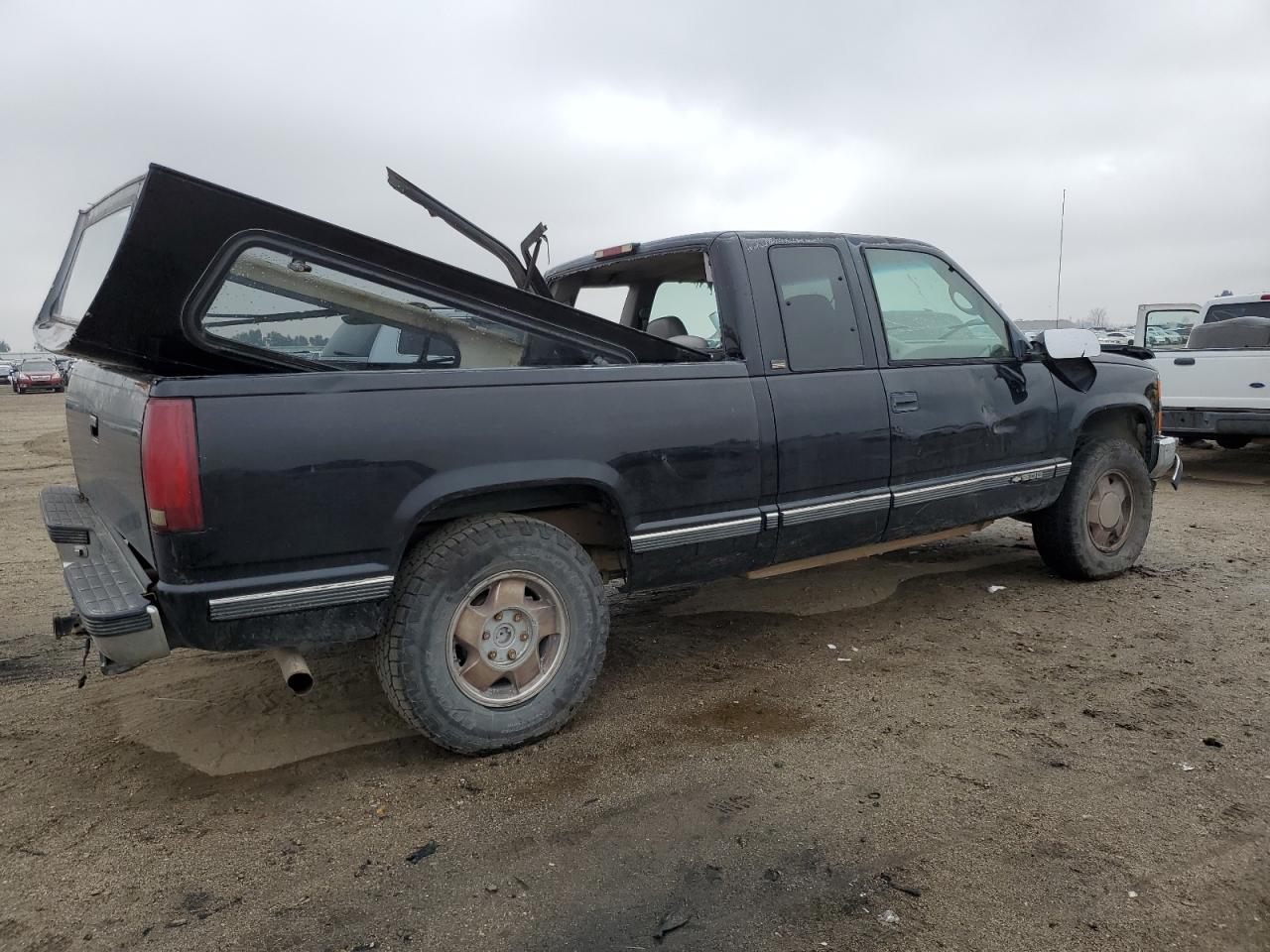 Image 3 of 1996 CHEVROLET GMT-400 K1500 1996 with VIN 2GCEK19R4T1246758