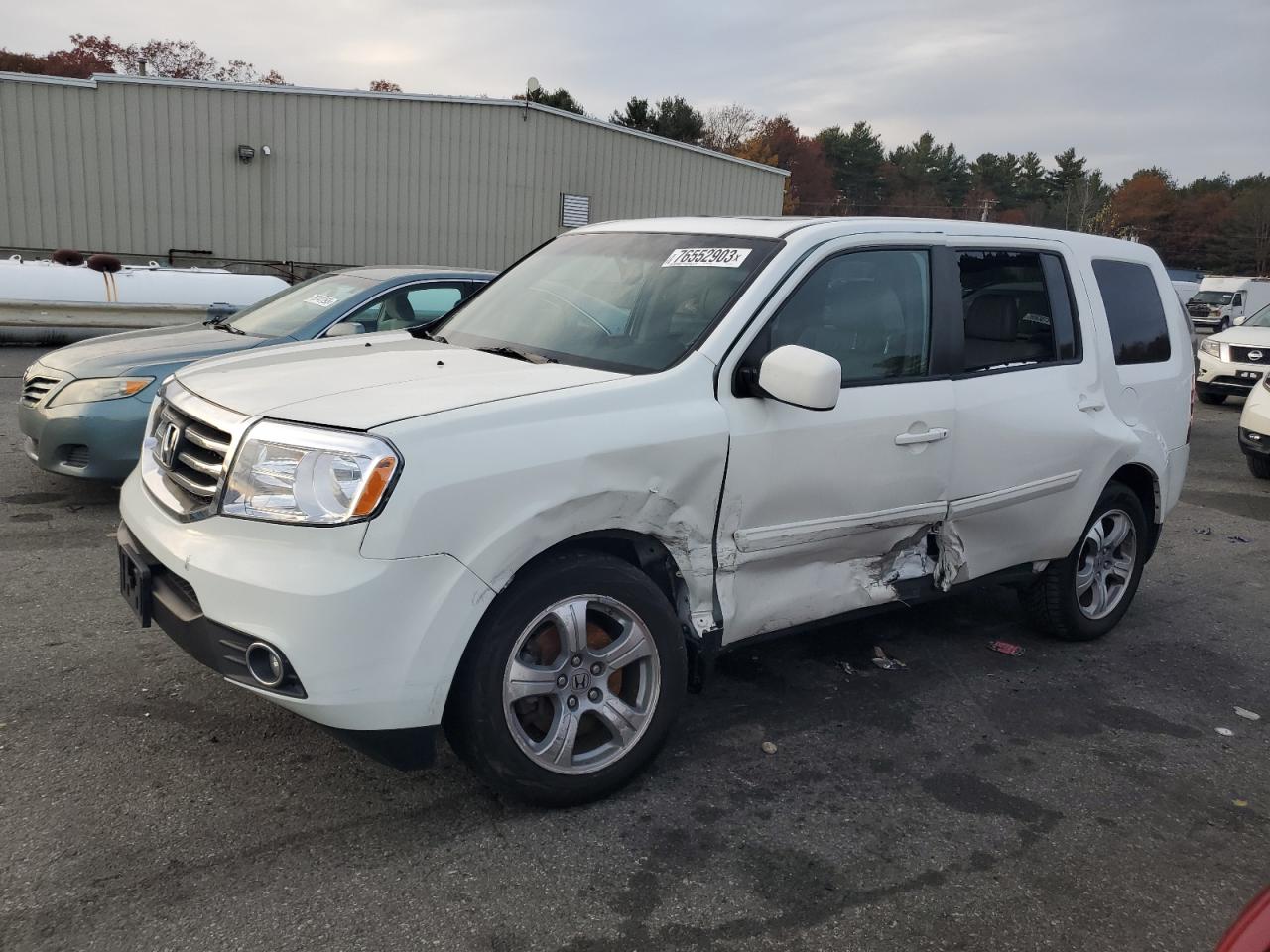 Image 1 of 2014 HONDA PILOT EXL 2014 with VIN 5FNYF4H55EB054010