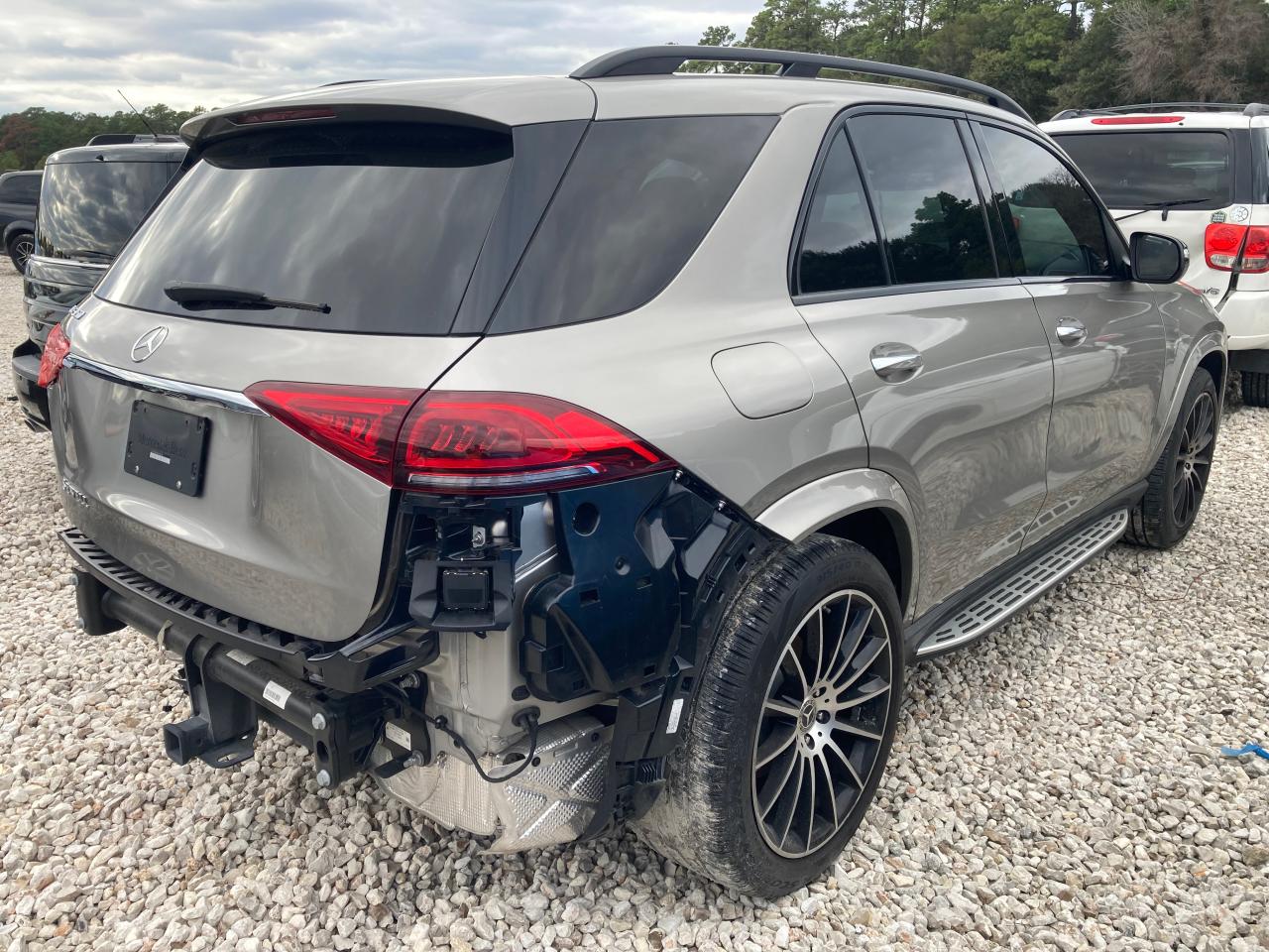 Obraz 3 z 2021 MERCEDES-BENZ GLE 350 2021 z VIN 4JGFB4JB4MA533282