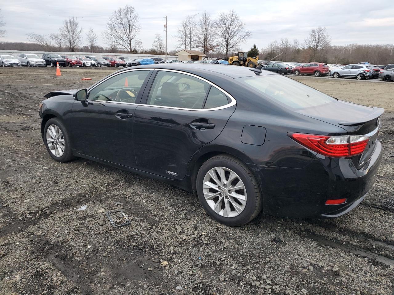 Image 2 of 2013 LEXUS ES 300H 2013 with VIN JTHBW1GG4D2037643