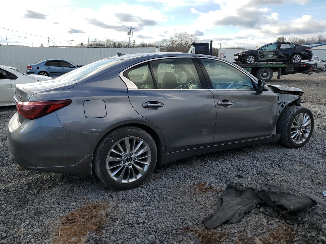 Image 3 of Infiniti Q50 Luxe 2021 with VIN JN1EV7BR6MM752895
