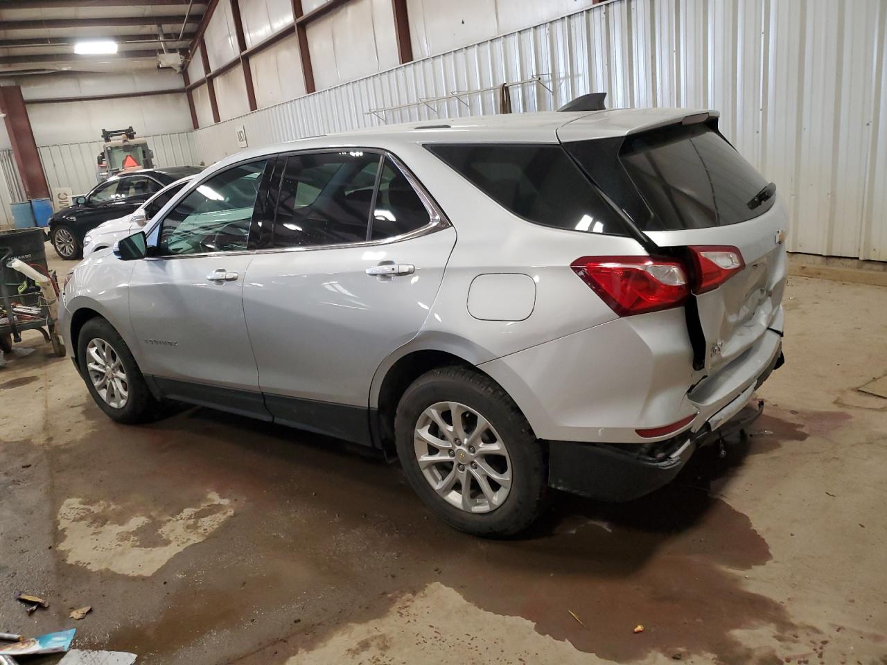 Изображение 2 2019 CHEVROLET EQUINOX LT 2019 с VIN 2GNAXJEV8K6267639