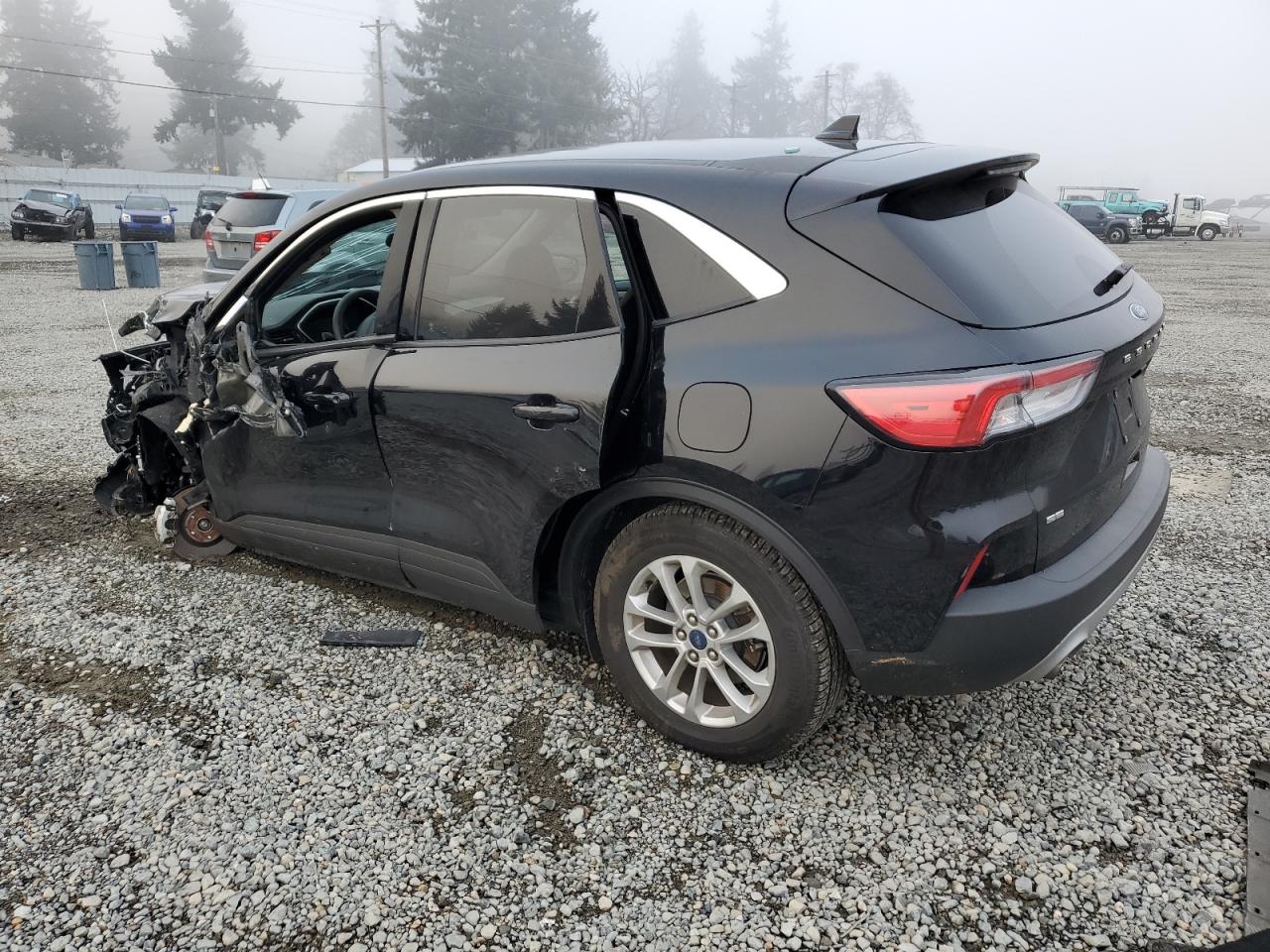 Image 2 of 2020 FORD ESCAPE SE 2020 with VIN 1FMCU9G66LUA36865