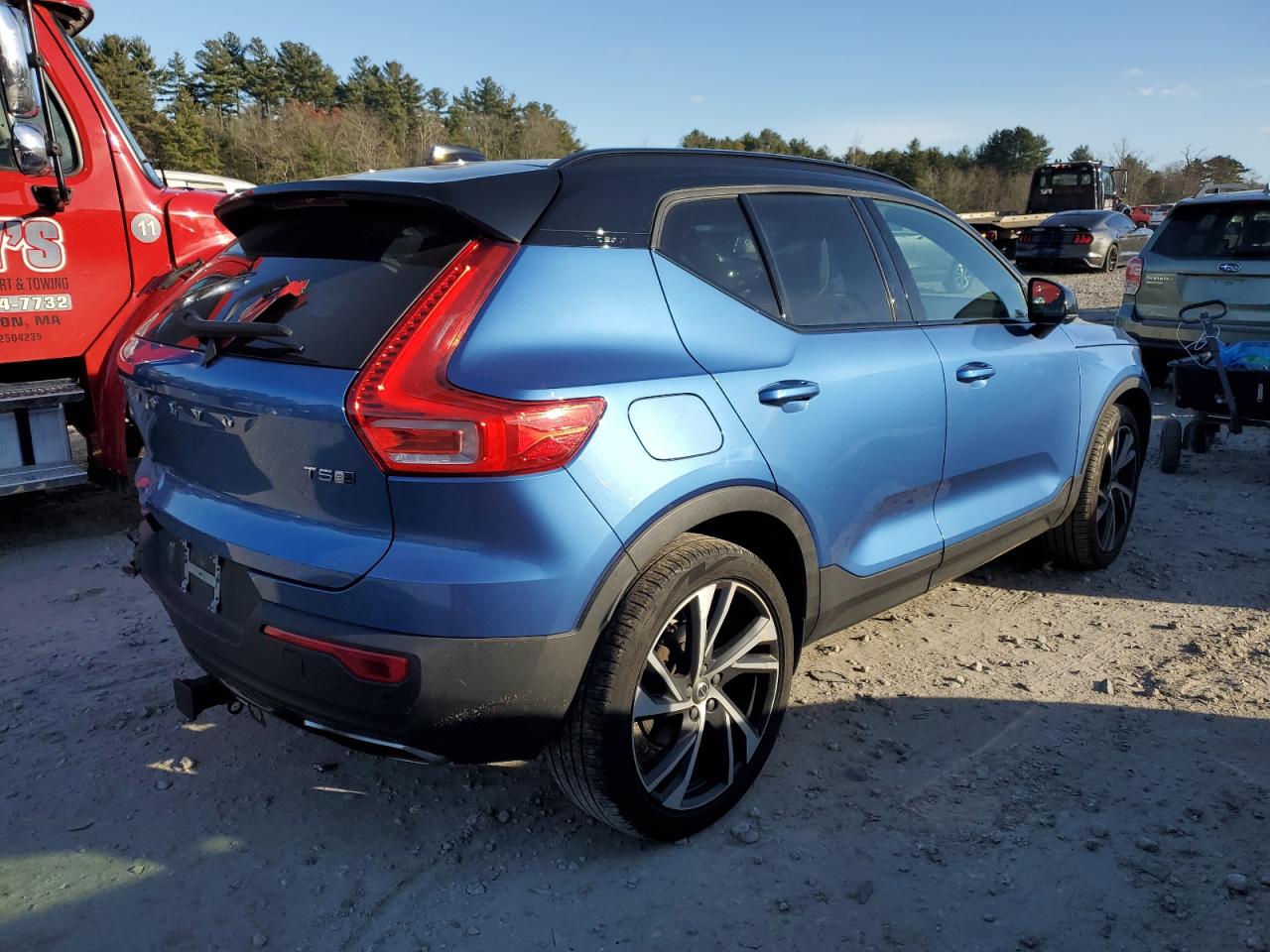 Obraz 3 z 2020 VOLVO XC40 T5 R-DESIGN 2020 z VIN YV4162UM2L2194693