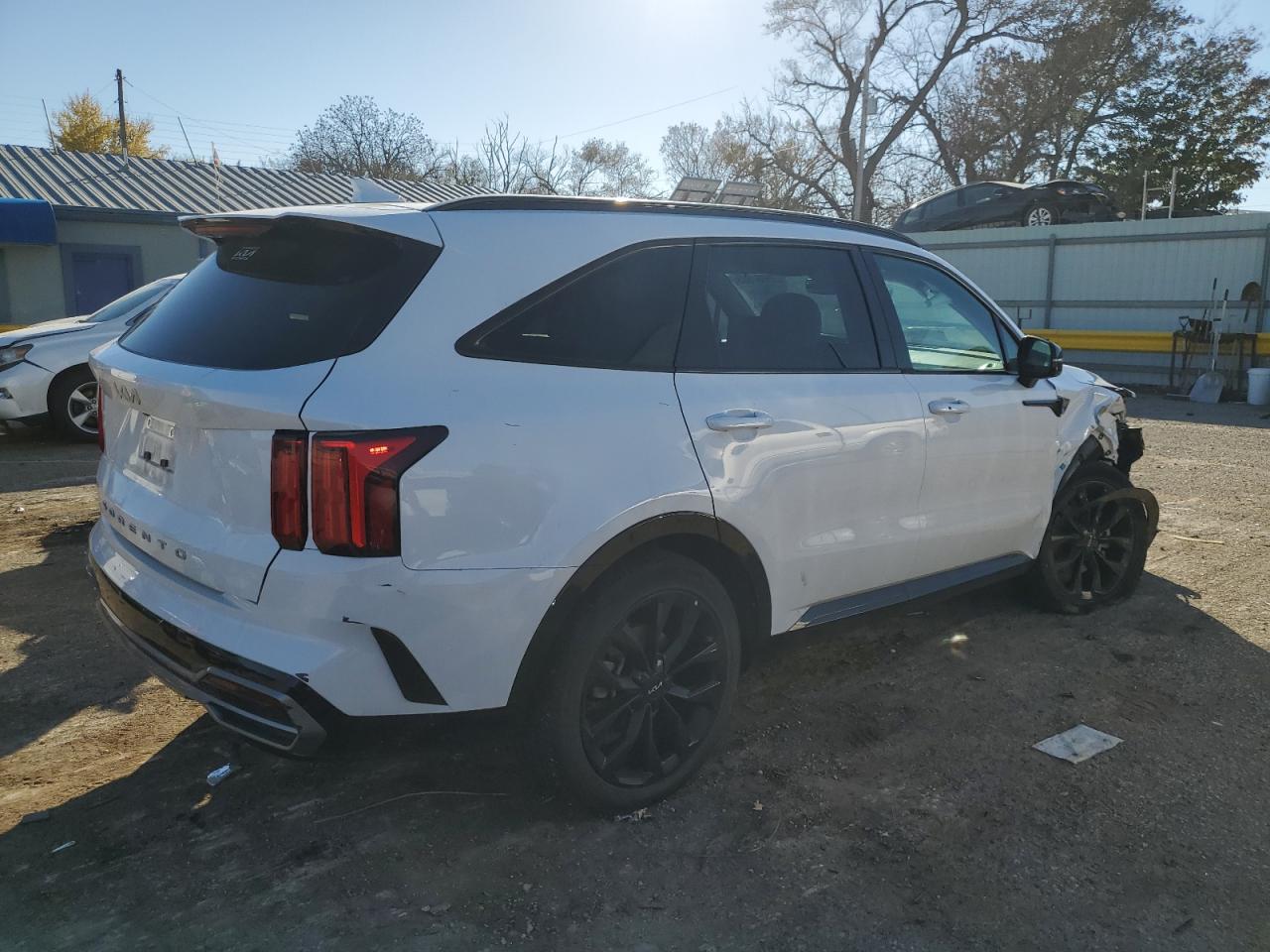 Image 3 of 2022 KIA SORENTO SX 2022 with VIN 5XYRK4LFXNG119880