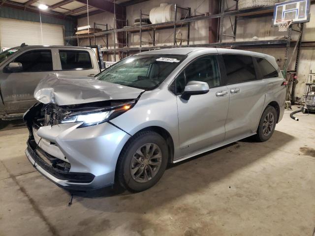 Image 1 of 2021 TOYOTA SIENNA LE 2021 with VIN 5TDKSKFC2MS007566