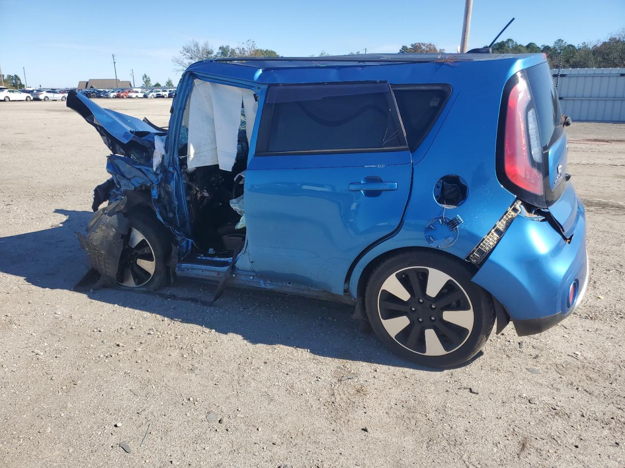 Obraz 2 z 2017 KIA SOUL + 2017 z VIN KNDJP3A54H7452743