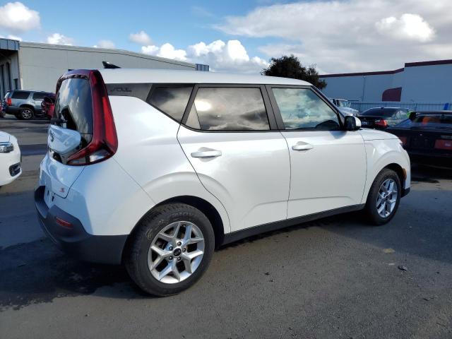 Изображение 3 2021 KIA SOUL LX 2021 с VIN KNDJ23AU3M7786441