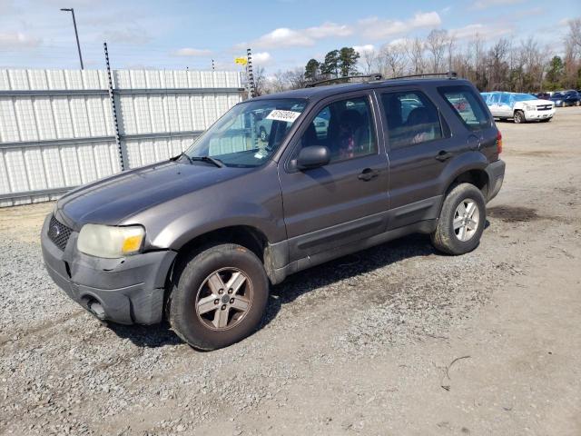Image 1 of 2005 FORD ESCAPE XLS 2005 with VIN 1FMYU02Z15KB25311
