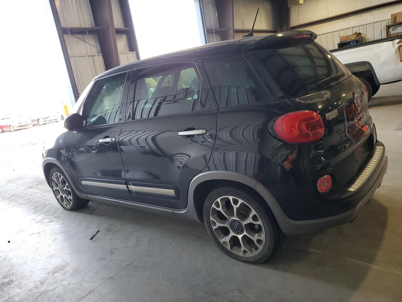 Image 2 of 2014 FIAT 500L TREKKING 2014 with VIN ZFBCFADH5EZ021398