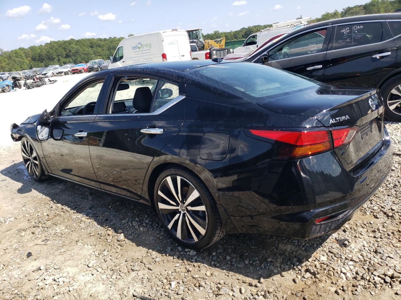 Image 2 of 2020 NISSAN ALTIMA PLATINUM 2020 with VIN 1N4BL4FV4LN304097