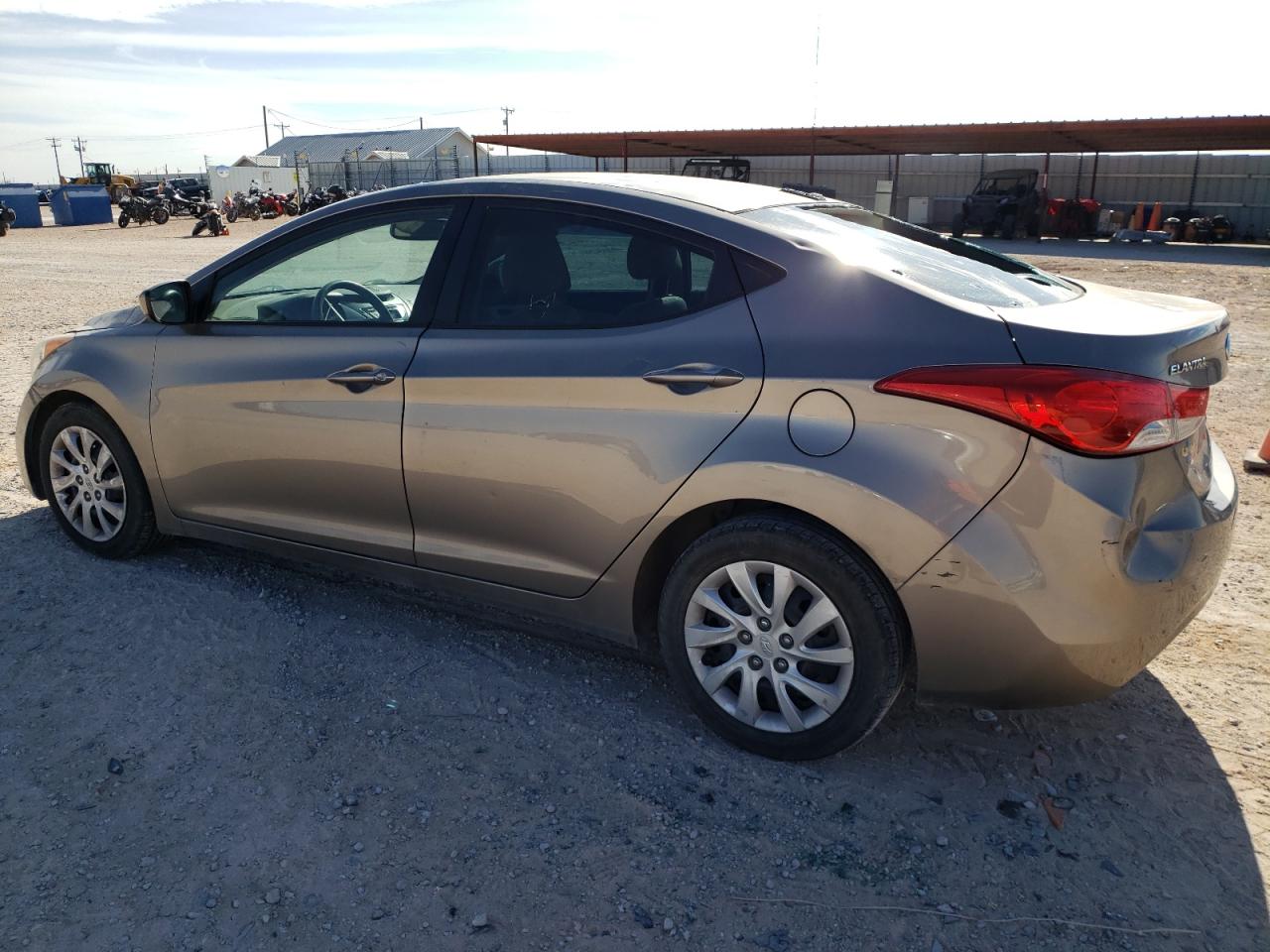 Obraz 2 z 2013 HYUNDAI ELANTRA GLS 2013 z VIN 5NPDH4AE4DH208189