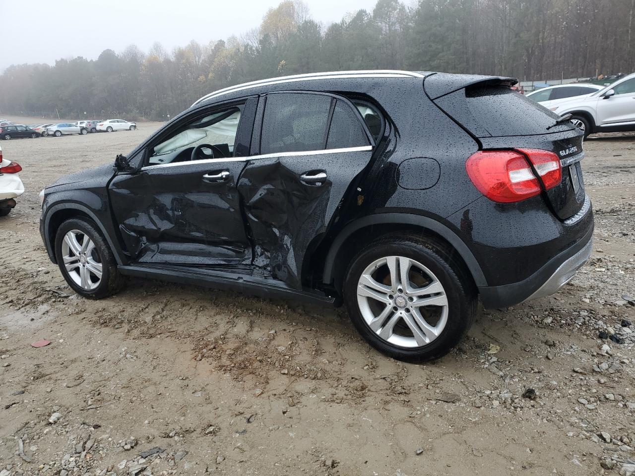 Image 2 of 2017 MERCEDES-BENZ GLA 250 4MATIC 2017 with VIN WDCTG4GB9HJ319100