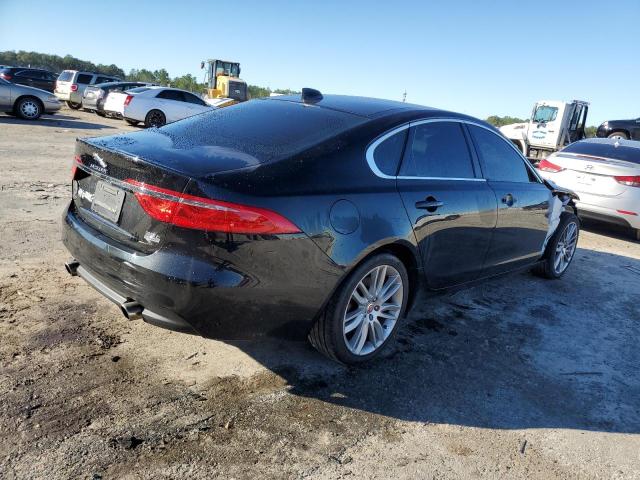 Image 3 of 2017 JAGUAR XF PRESTIGE 2017 with VIN SAJBK4BV7HCY30277