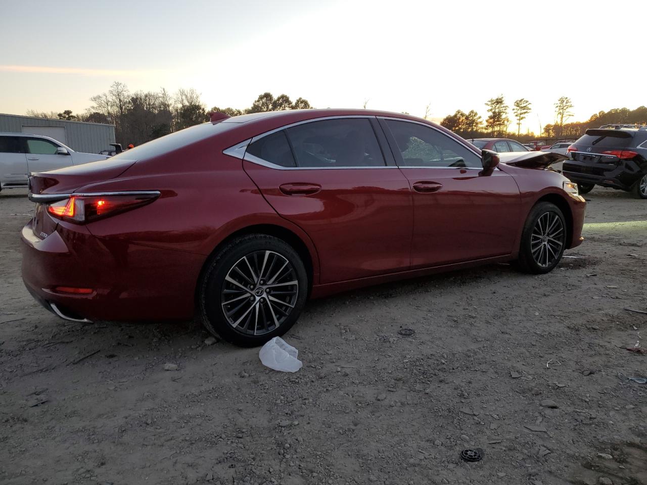 Image 3 of 2024 LEXUS ES 350 BASE 2024 with VIN 58ADZ1B15RU162204