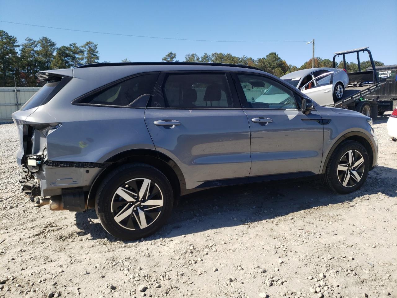 Изображение 3 2021 KIA SORENTO S 2021 с VIN 5XYRL4LC0MG020017