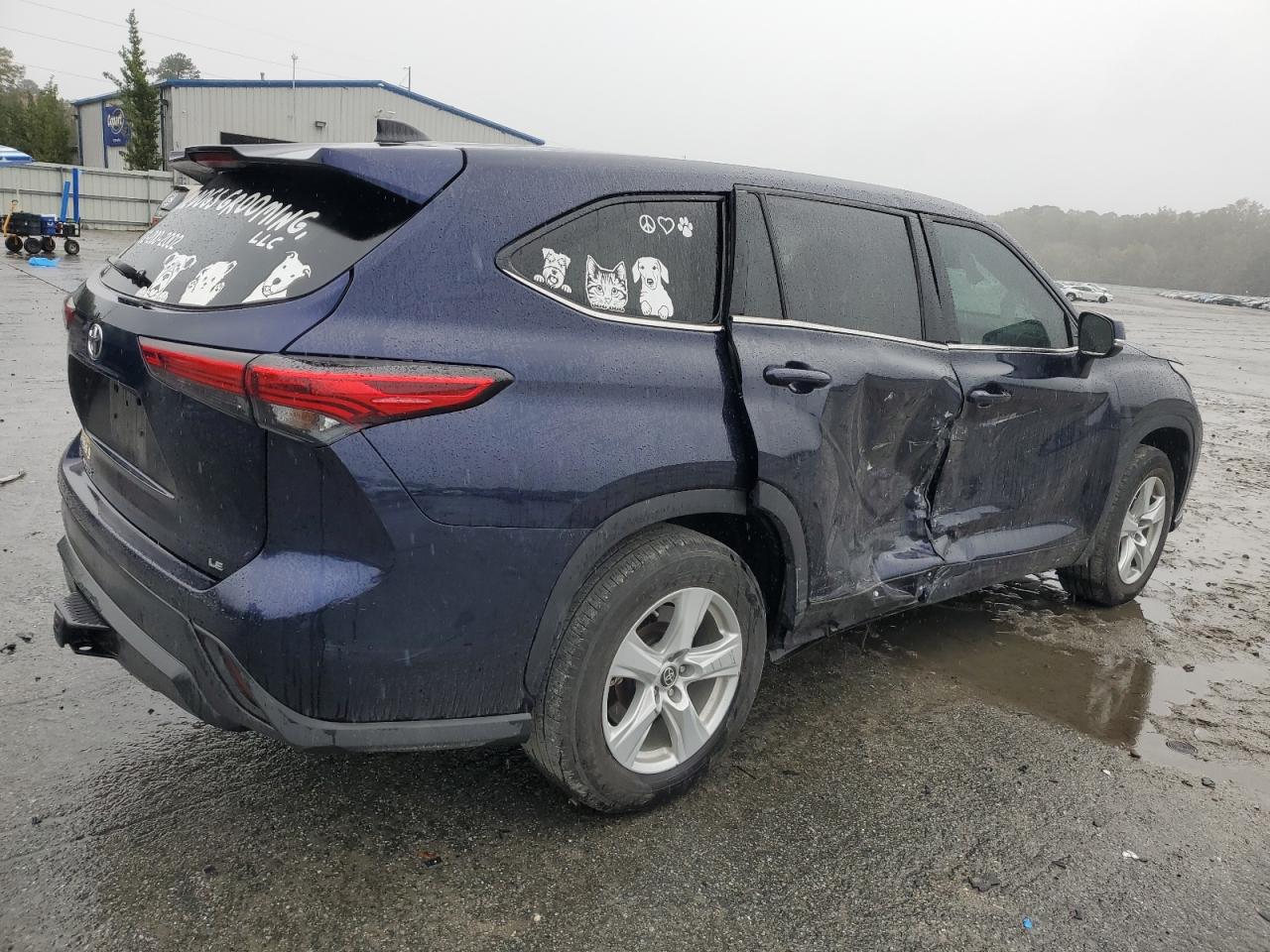 Image 3 of 2022 TOYOTA HIGHLANDER L 2022 with VIN 5TDZZRAH6NS116555